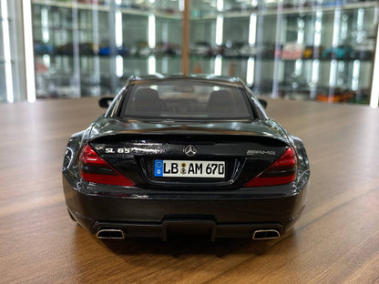 1/18 metal diecast Norev Dealer Edition  Mercedes-Benz SL 65 AMG Black Series in Obsidian Black Metallic