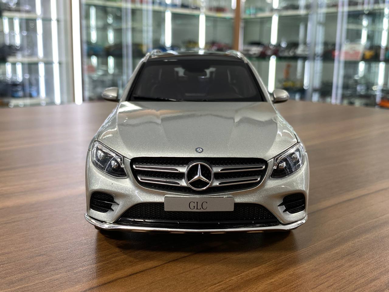 1/18 Diecast Norev Dealer Edition Mercedes-Benz GLC in iridium Silver