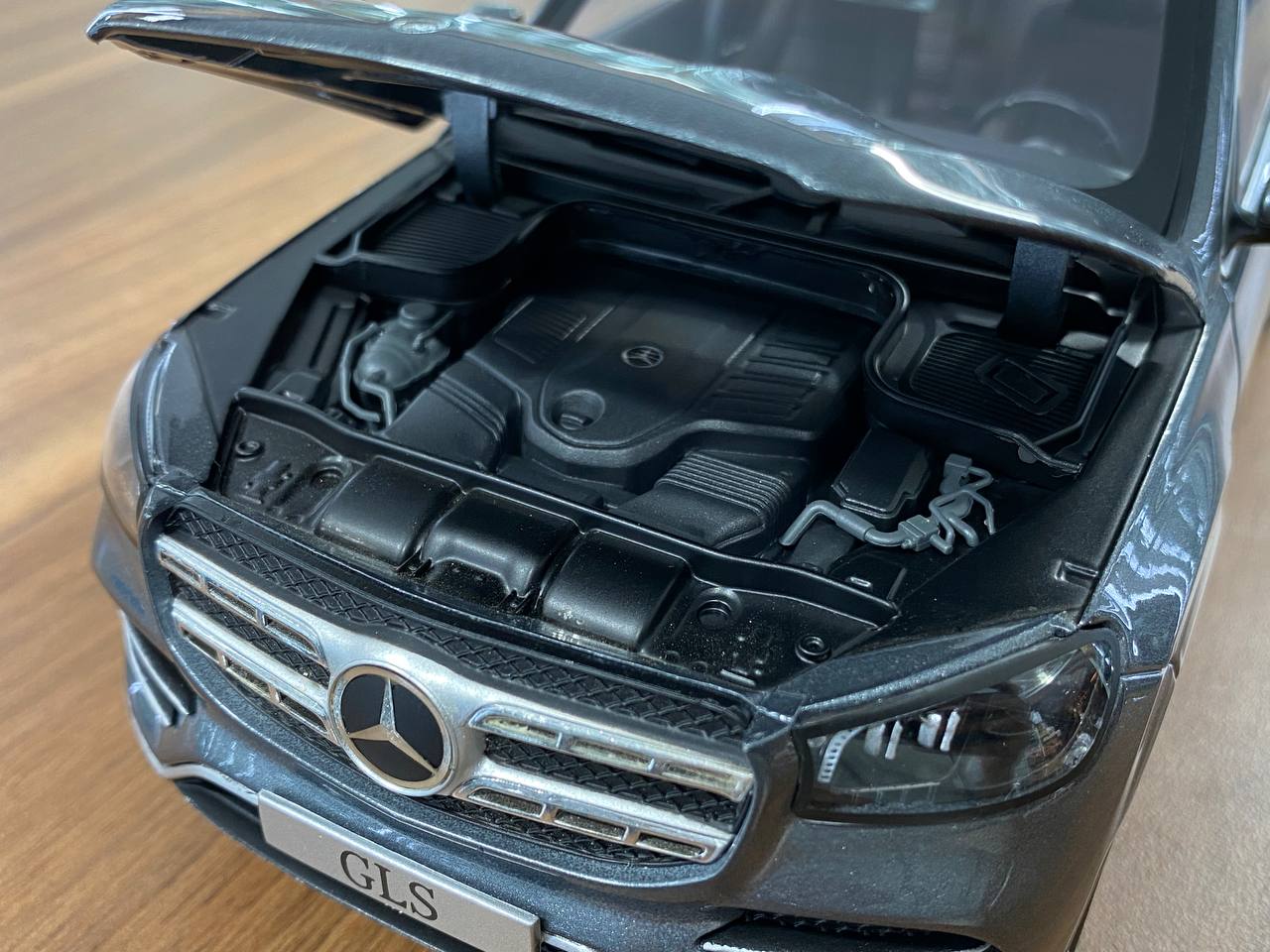 1/18 Diecast Mercedes-Benz GLS  in Selenite grey| Jaditoys Dealer Edition