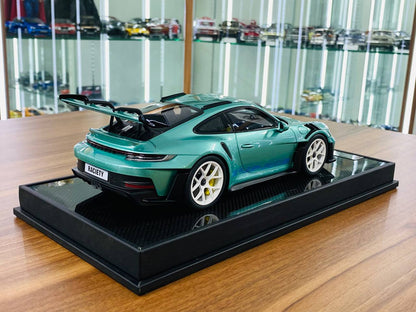 1/18 Resin Model - Timothy & Pierre Porsche 911 GT3 RS Weissach Package Tiffany