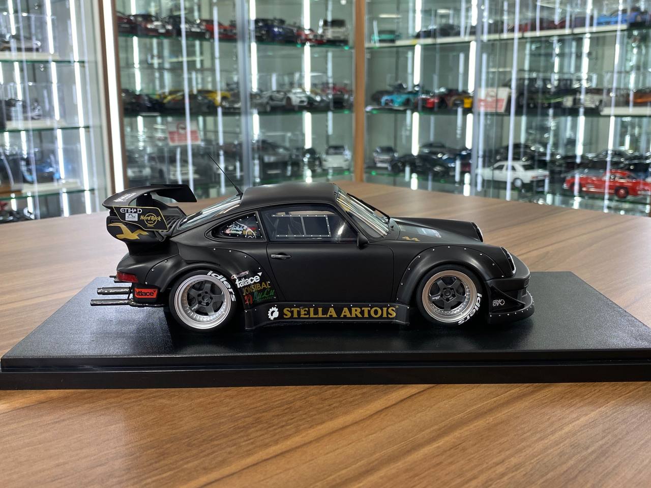 1/18 Resin Model GT Spirit Porsche RWB 911 (964) Stella Artois – Matt Black – Limited Edition