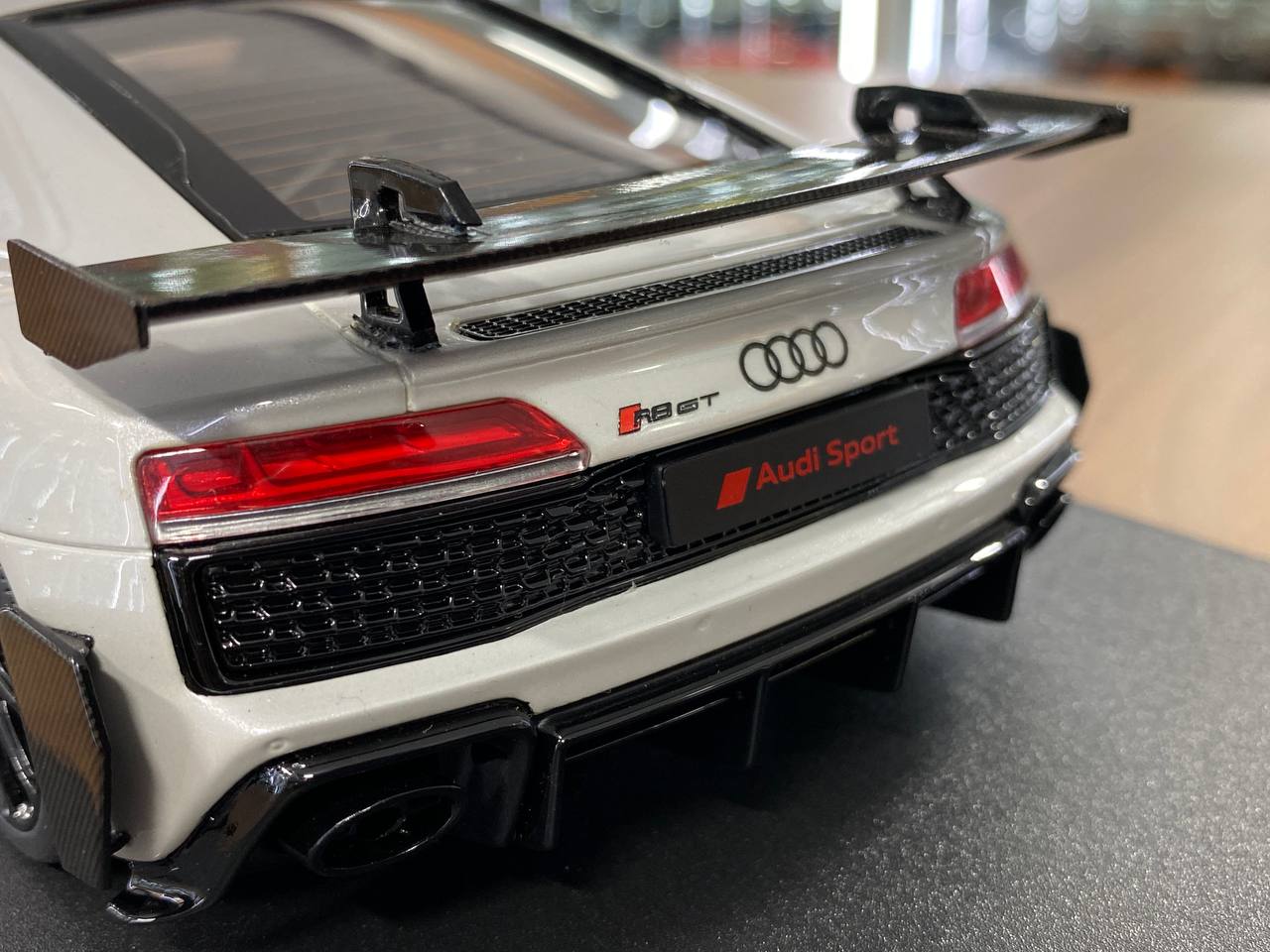 1/18 Resin Model GT Spirit Audi R8 Coupe V10 GT RWD 2022 in White Grey -  Limited Edition