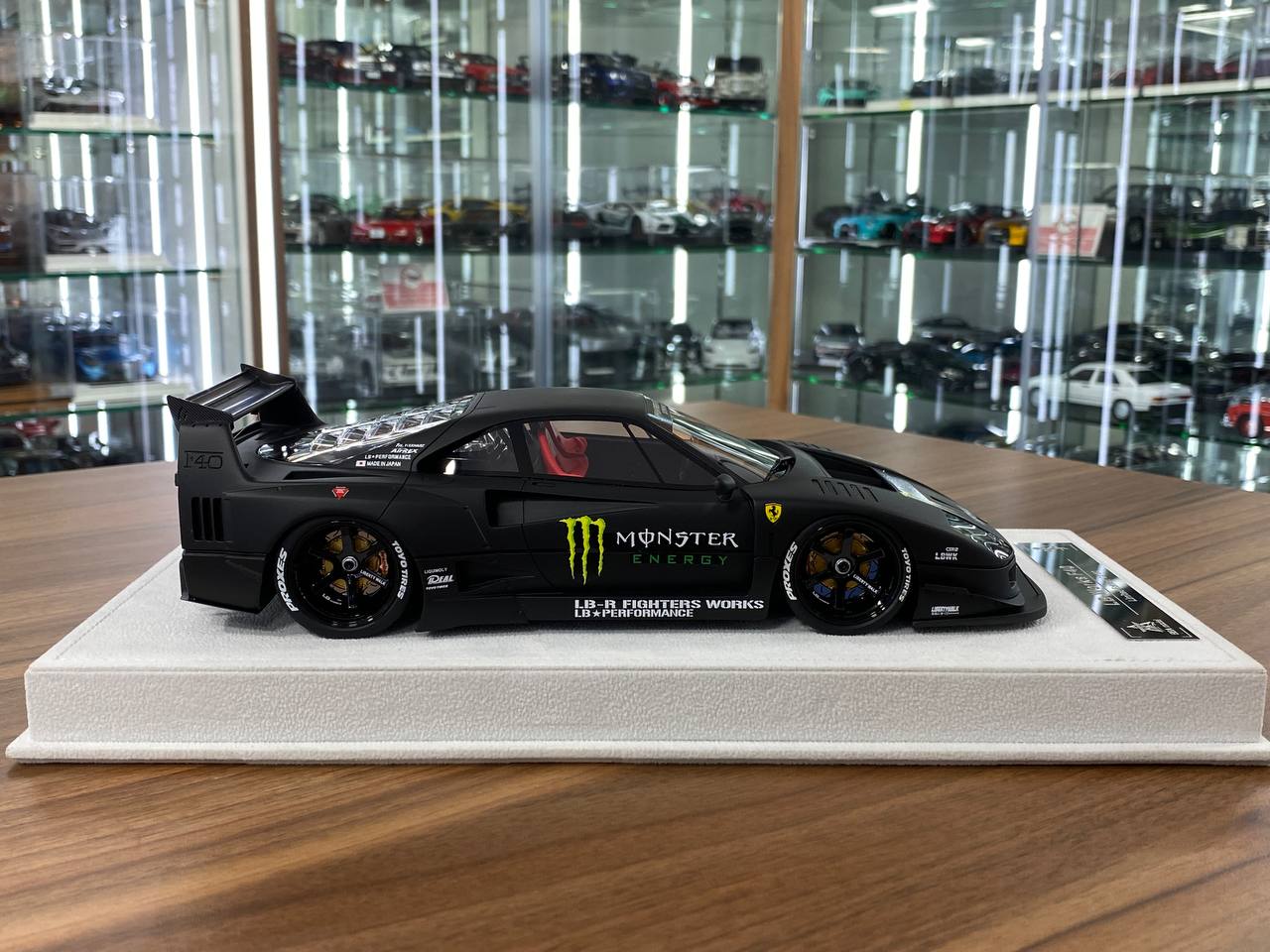 1/18 Resin Model BBA Car Model Ferrari F40 LB Works Monster Decal matt black Limited to 30 Pcs.