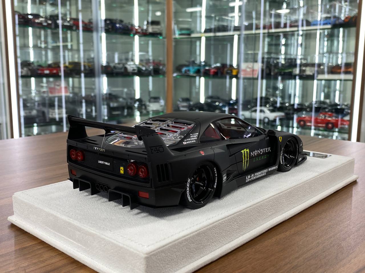 1/18 Resin Model BBA Car Model Ferrari F40 LB Works Monster Decal matt black Limited to 30 Pcs.