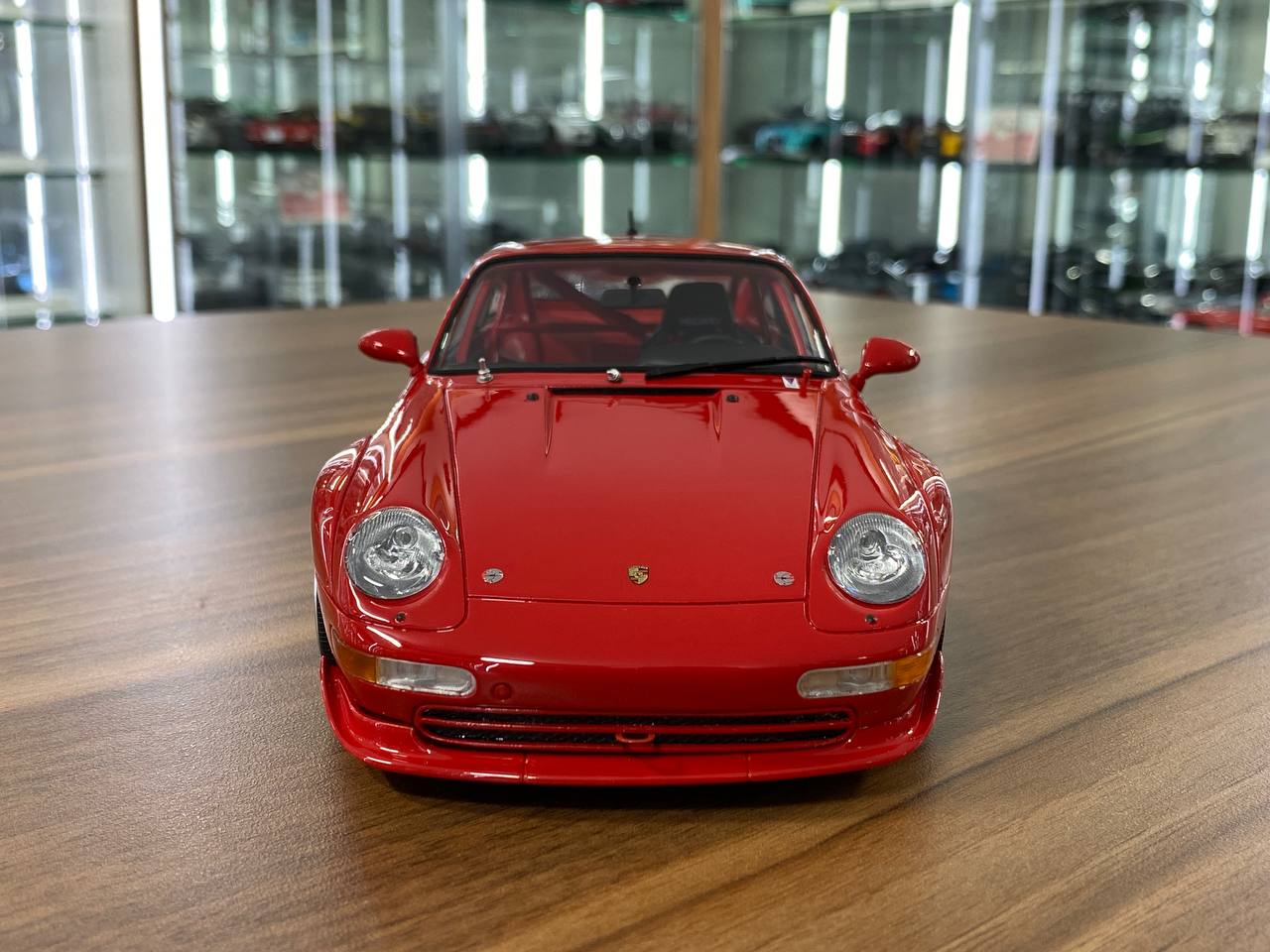 1/18 Resin Model GT Spirit Porsche 911 (993) 3.8 RSR 1996 - Red - Limited Edition