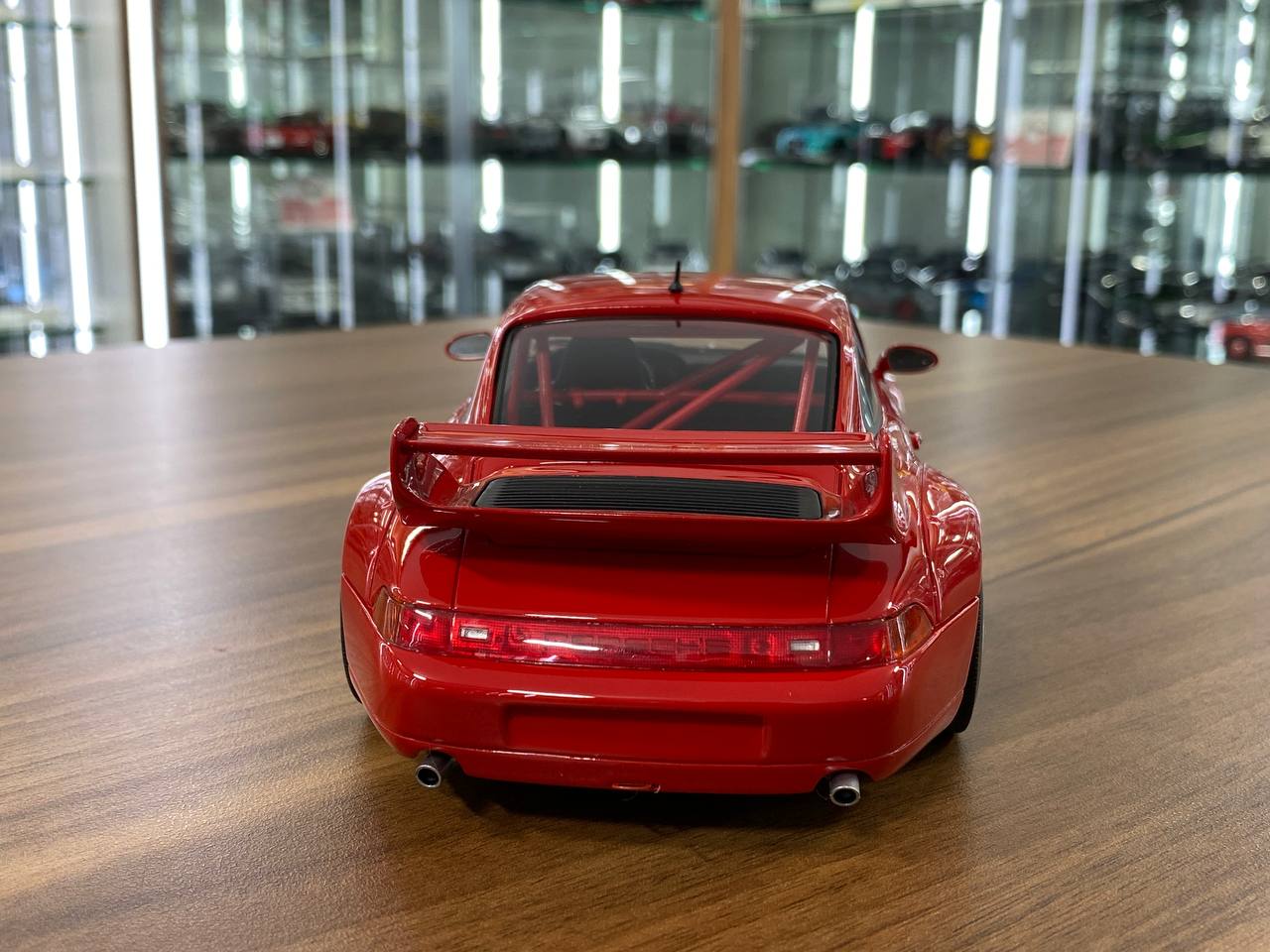 1/18 Resin Model GT Spirit Porsche 911 (993) 3.8 RSR 1996 - Red - Limited Edition