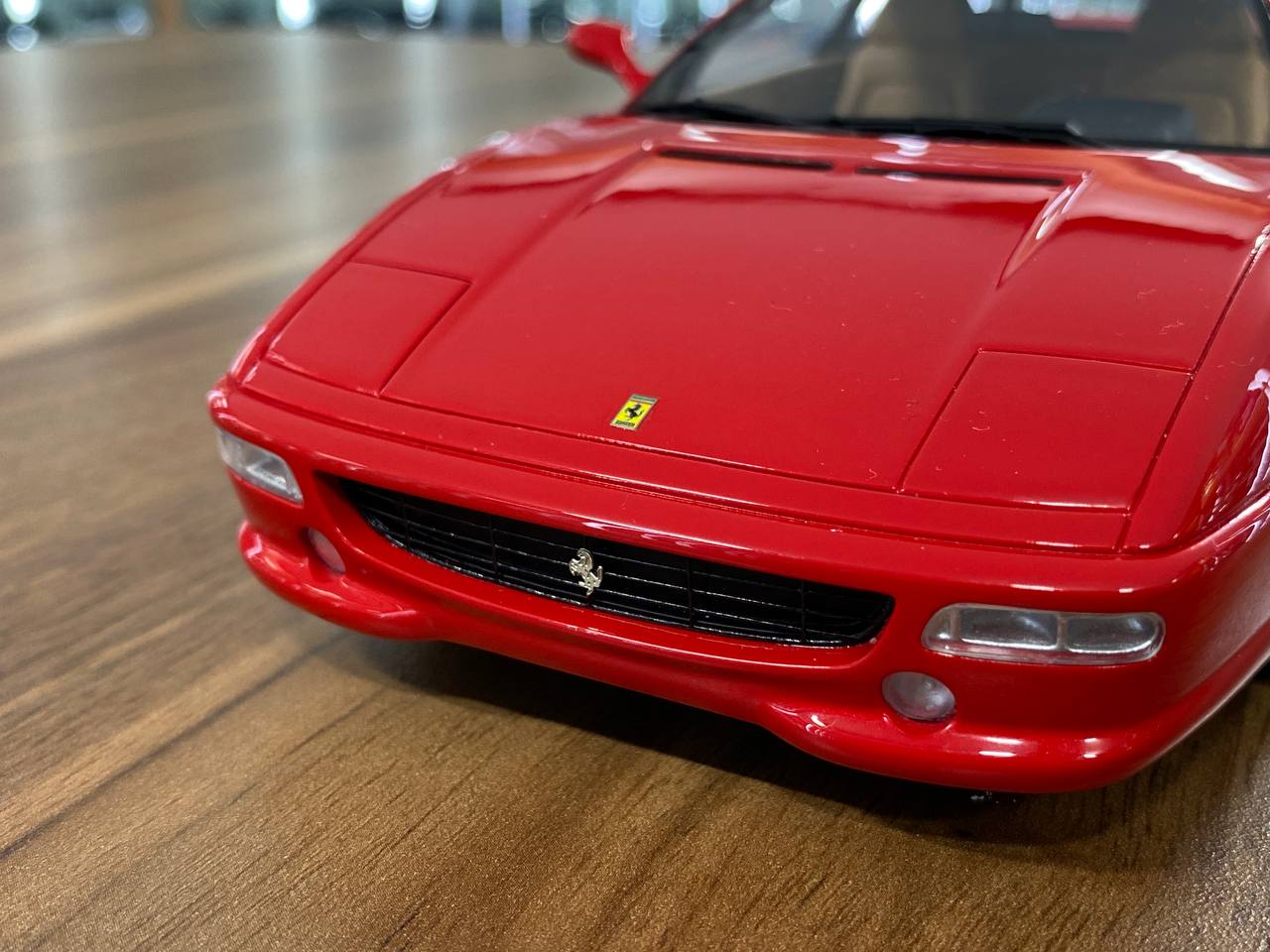 1/18 Resin GT Spirit Ferrari F355 Berlinetta in Red -  Limited Edition 2000 pcs