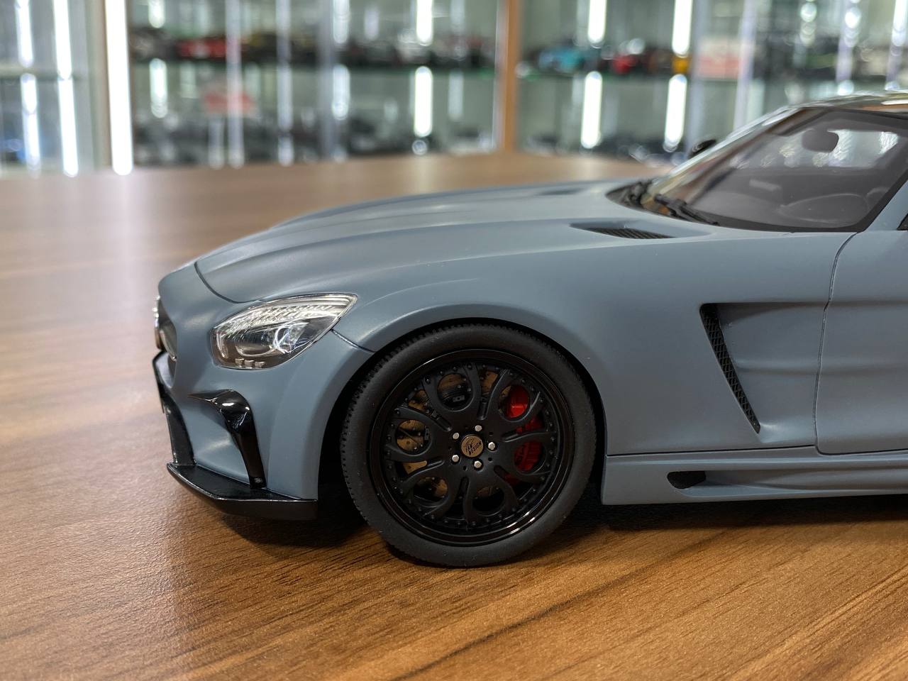 1/18 Resin GT Spirit Mercedes-Benz AMG GTR FAB DESIGN AREION in Grey -  Limited 600 pcs