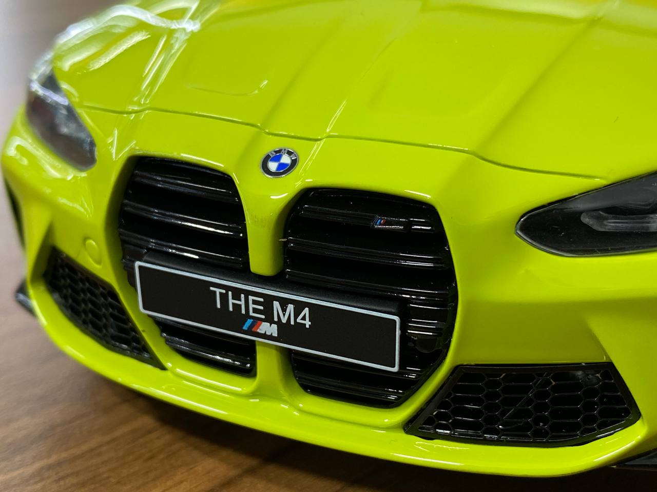 1/18 Resin GT Spirit BMW M4 Competition Coupe (G82) 2021 in Sao Paulo Yellow -  Limited 600 pcs