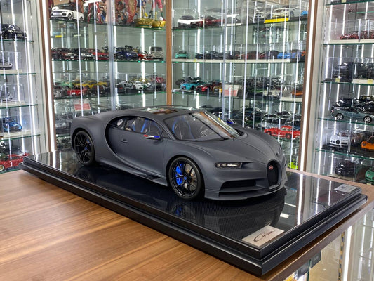 1/8 Resin Bugatti Chiron– MR Collection Grey matt / Carbon Fiber - Limited 500 pcs