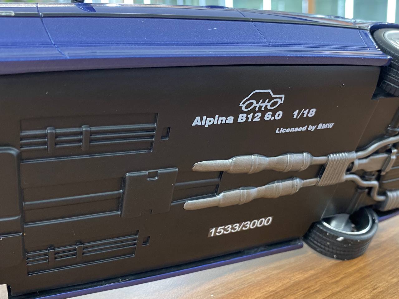 1/18 Resin BMW Alpina B12 6.0 E38 1999 - Blue by OttOMobile - Limited 3000 pcs