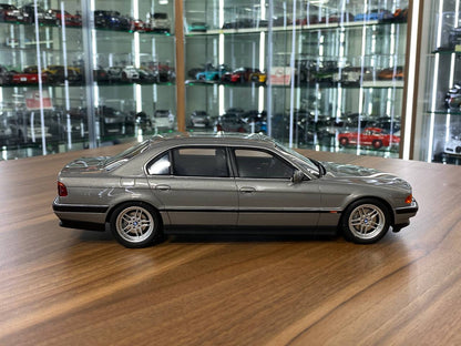 1/18 Resin BMW 750 IL E38 1995 - Silver by OttOMobile - Limited 3000 pcs