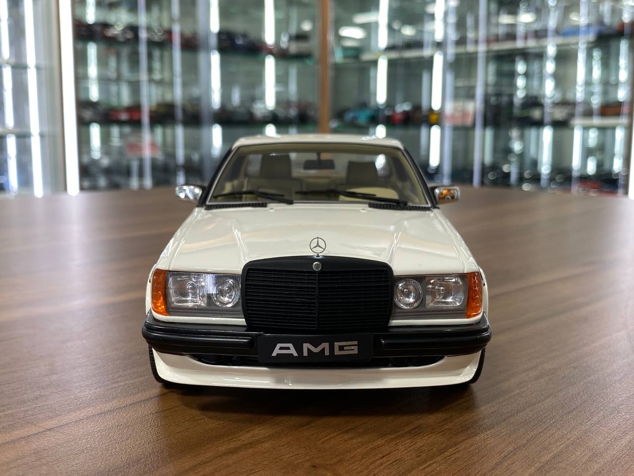 1/18 Resin Mercedes-Benz 280 CE AMG (C123) 199 - Artic White by OttOMobile - Limited 250 pcs