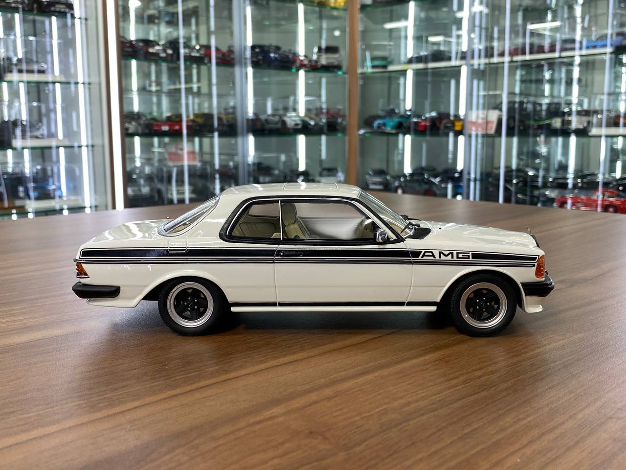 1/18 Resin Mercedes-Benz 280 CE AMG (C123) 199 - Artic White by OttOMobile - Limited 250 pcs