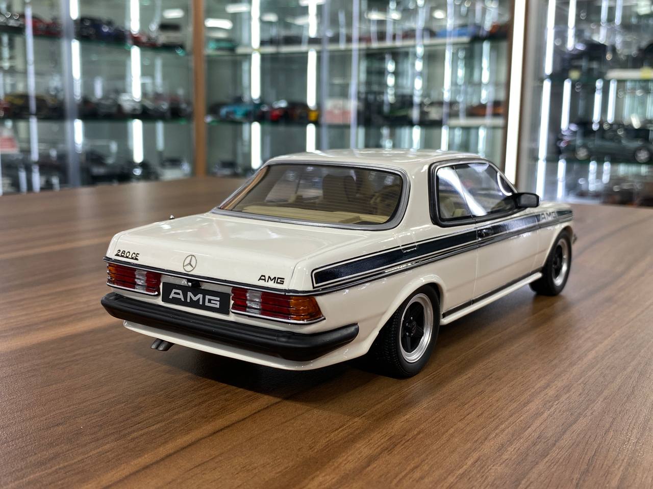 1/18 Resin Mercedes-Benz 280 CE AMG (C123) 199 - Artic White by OttOMobile - Limited 250 pcs