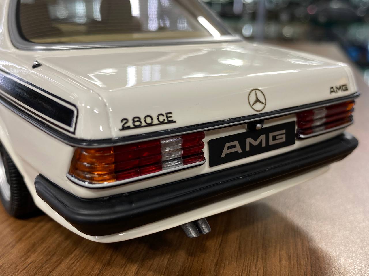 1/18 Resin Mercedes-Benz 280 CE AMG (C123) 199 - Artic White by OttOMobile - Limited 250 pcs