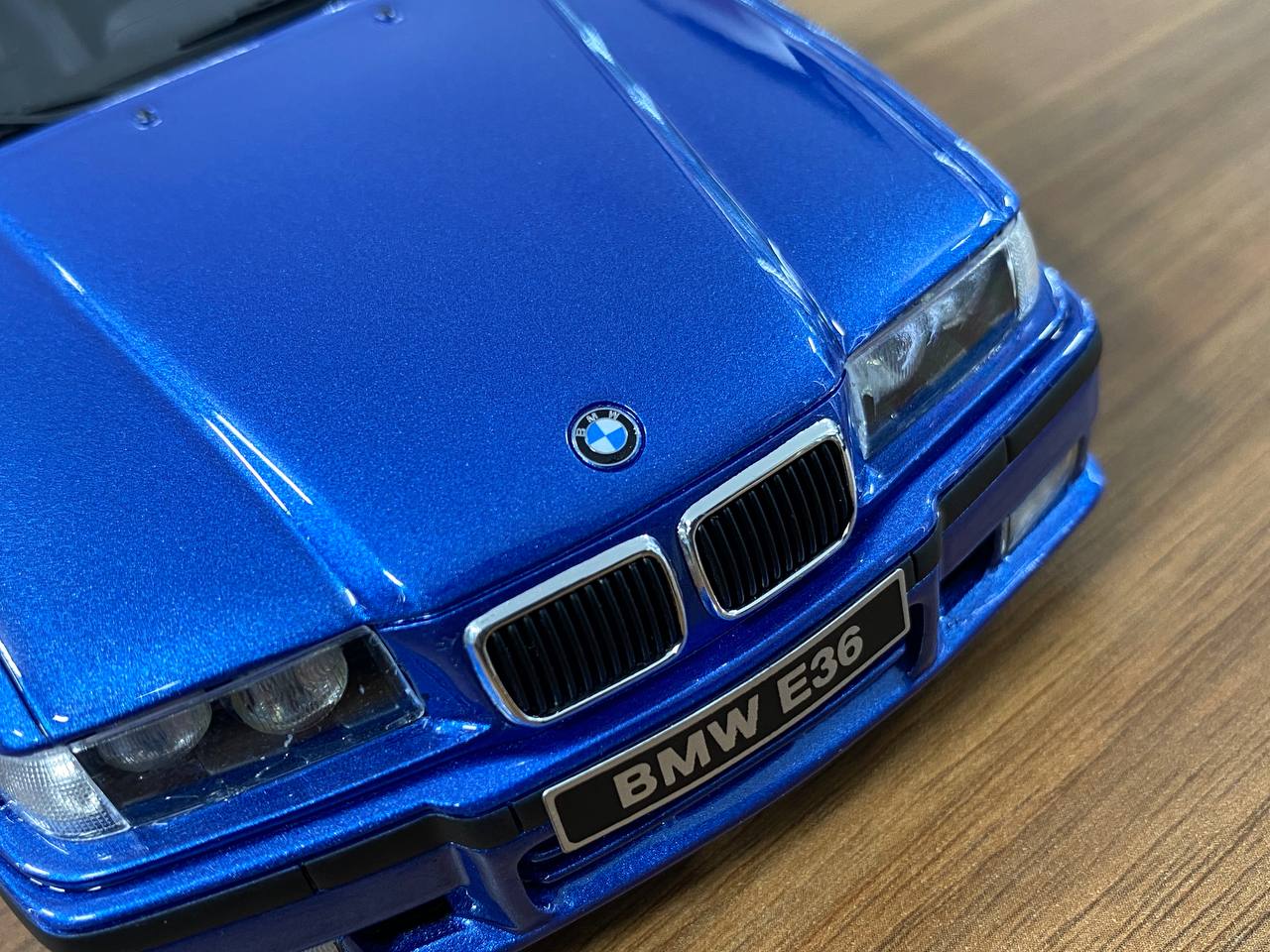 1/18 Resin BMW 328i E36 Touring M Pack 1997  - Blue by OttOMobile - Limited 4000 pcs