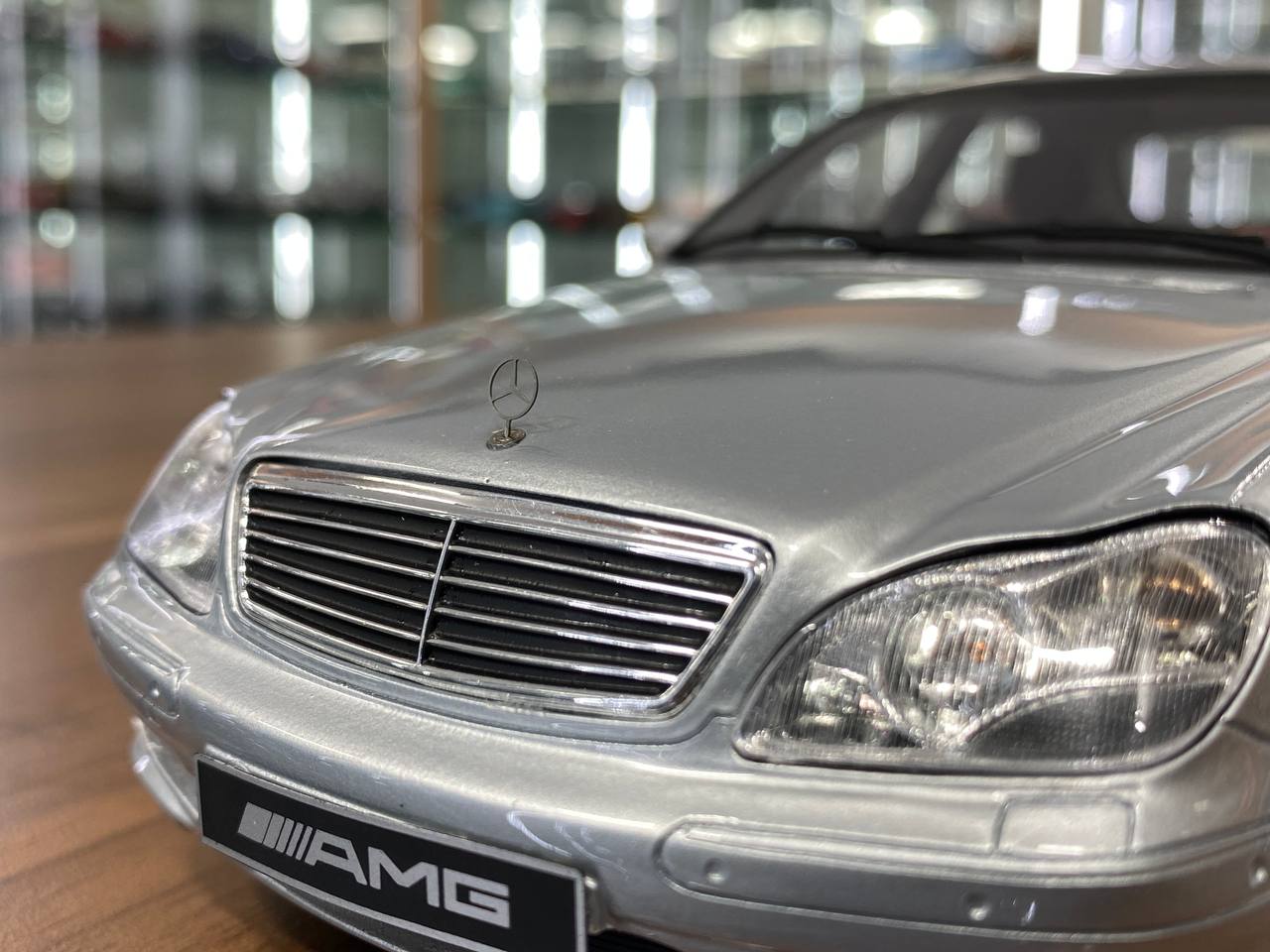 1/18 Resin Mercedes-Benz S 55 AMG ( W220 ) 2000 -Silver by OttOMobile - Limited 2000 pcs