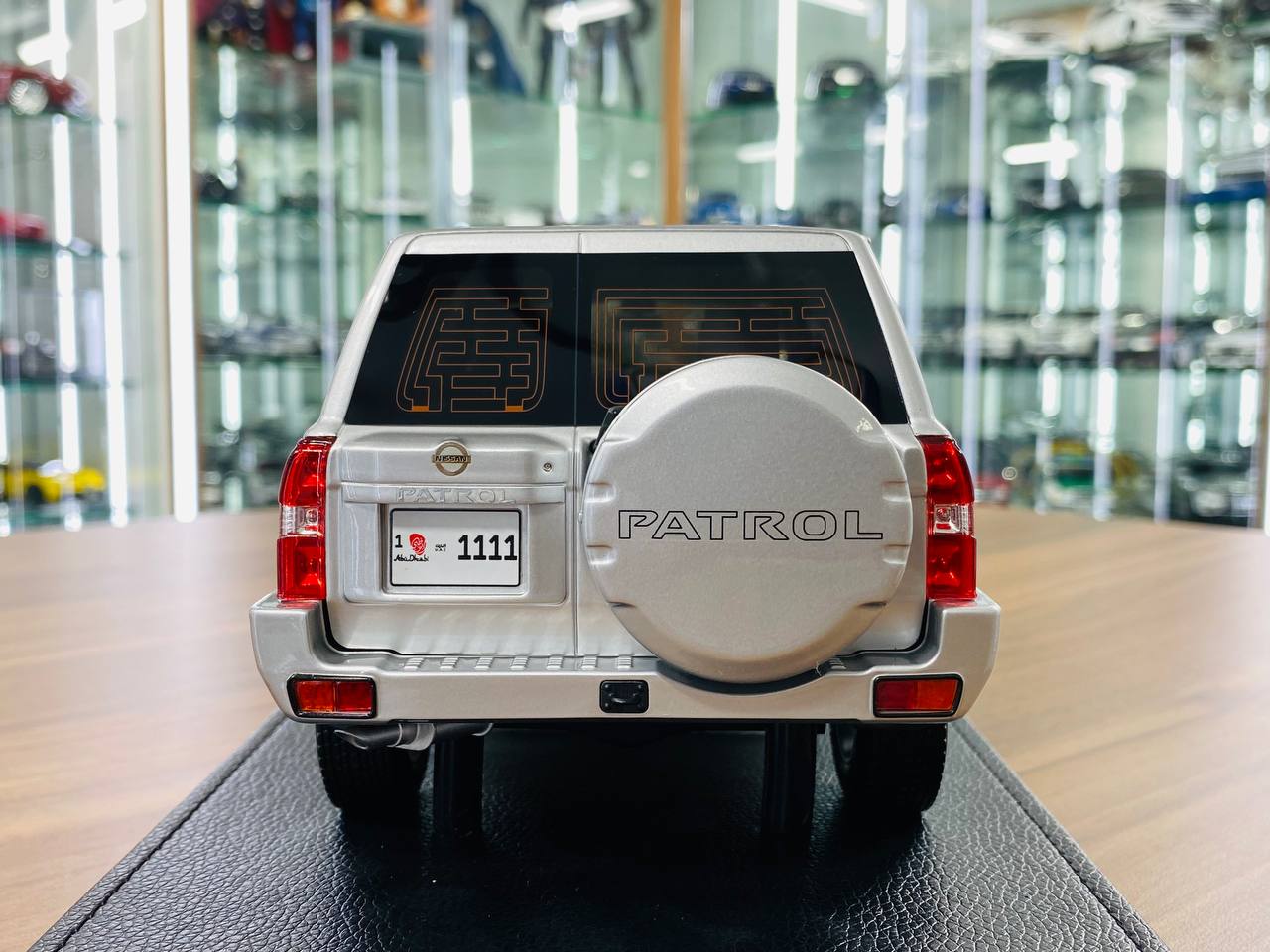 Nissan Patrol Safari Y61 1:18 Resin Model – Limited Edition