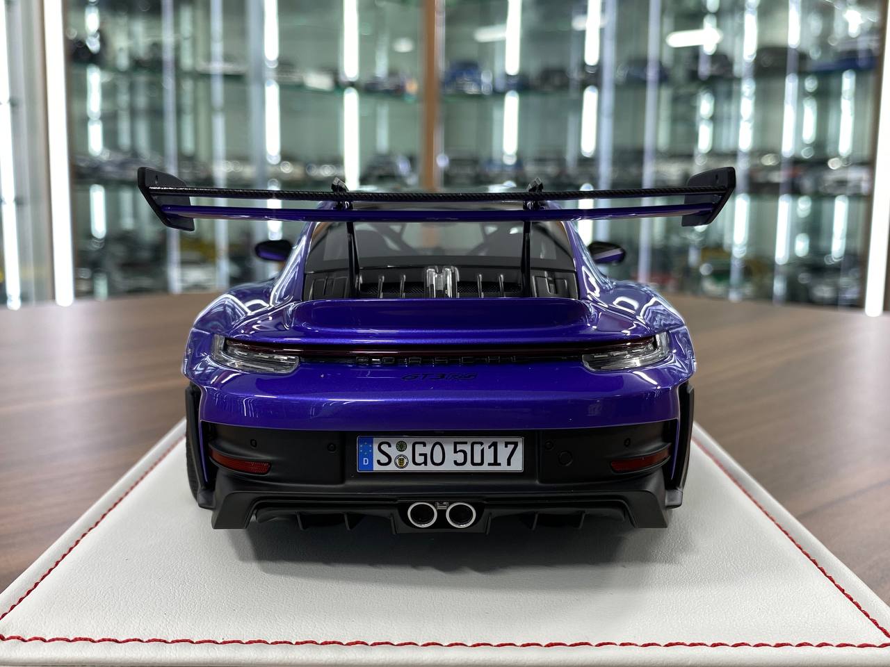 Ivy Model 1/18 Porsche 911 992 GT3 RS Weissach – Ultraviolet, Limited to 20 pcs