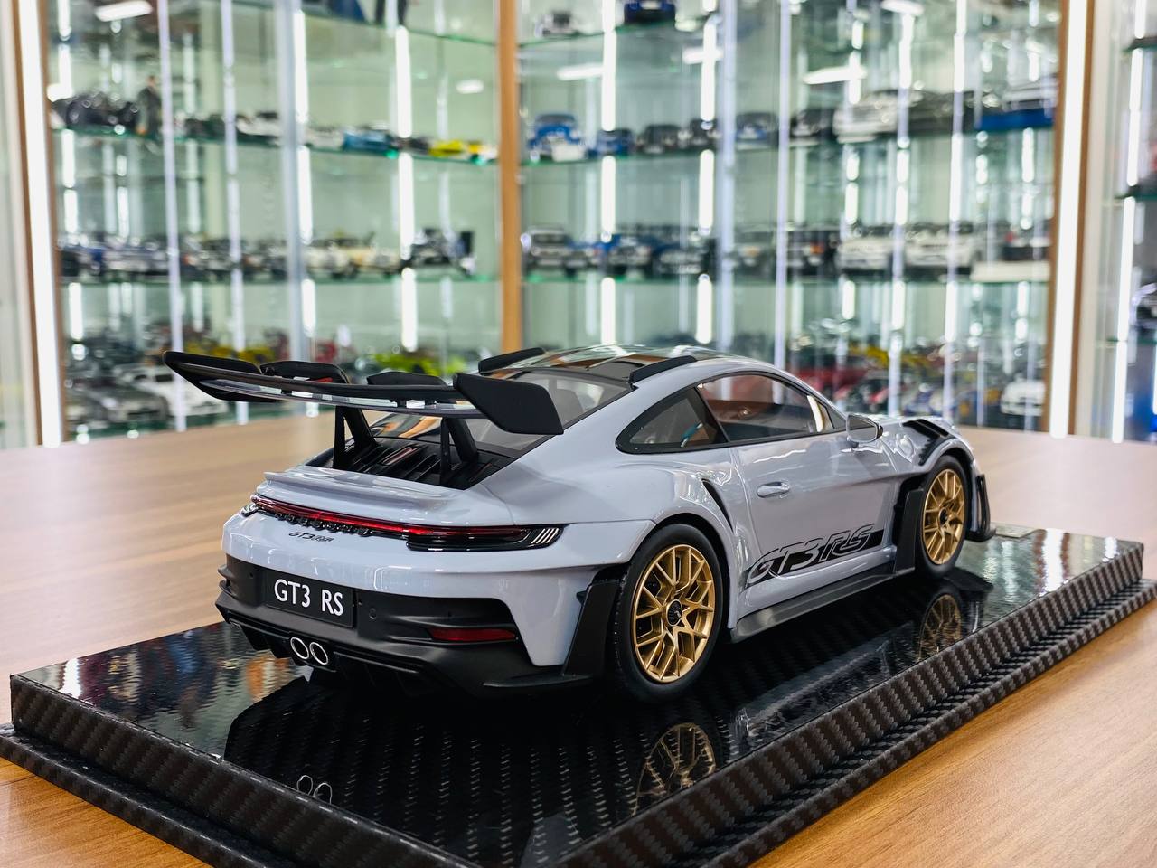 1/18 Resin - Porsche 911 GT3 RS Weissach Package by AI Model in Grey/ Gold Rim (Limited to 46 Units)