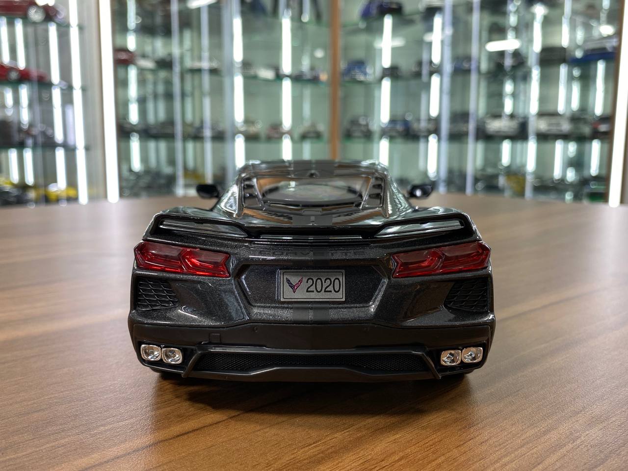 1/18 Diecast Maisto Chevrolet Corvette Stingray Coupe 2020 Grey