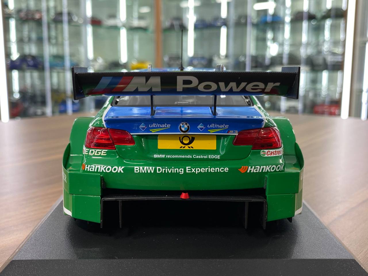 1:18 Diecast (Doors Opening) – Minichamps BMW M3 DTM 2013 #7 A. Farfus, BMW Team RBM – Green Racing Decal (Limited 1002 pcs)