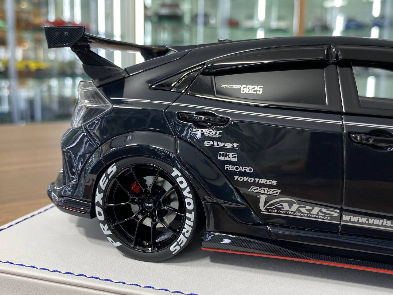1:18 Resin – M.S. Miniature Special Honda Civic FK8 Type R (Varis) – Crystal Black Pearl – Limited 50 pcs