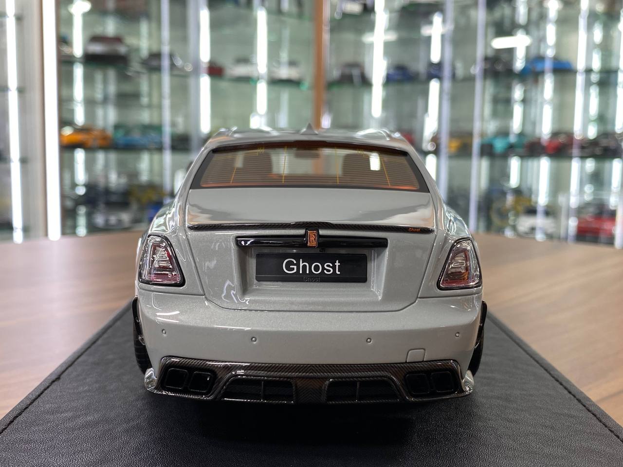 1/18 Resin Model – VMB Model Rolls Royce Ghost