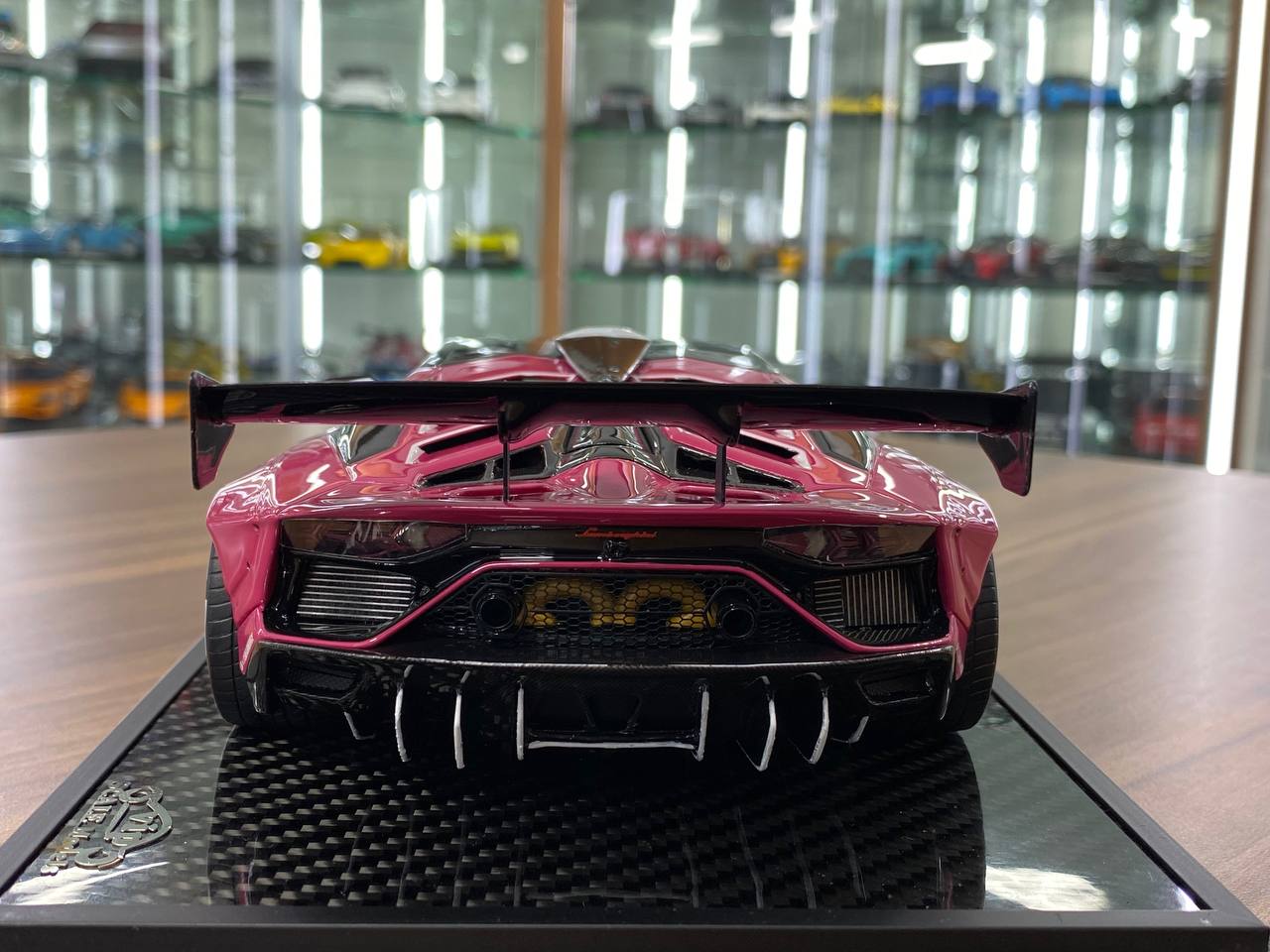 1/18 Resin – VIP Models Lamborghini Aventador SVJ Pink Decal  Limited Edition: 30 pcs