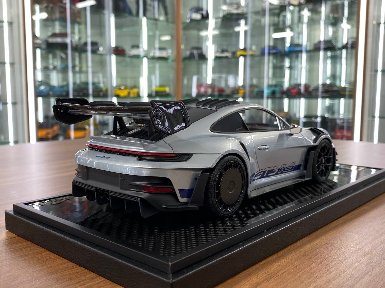 1/18 Resin – VIP Models Porsche 911 GT3 RS MR Silver/Blue Ltd.Edn.66 pcs