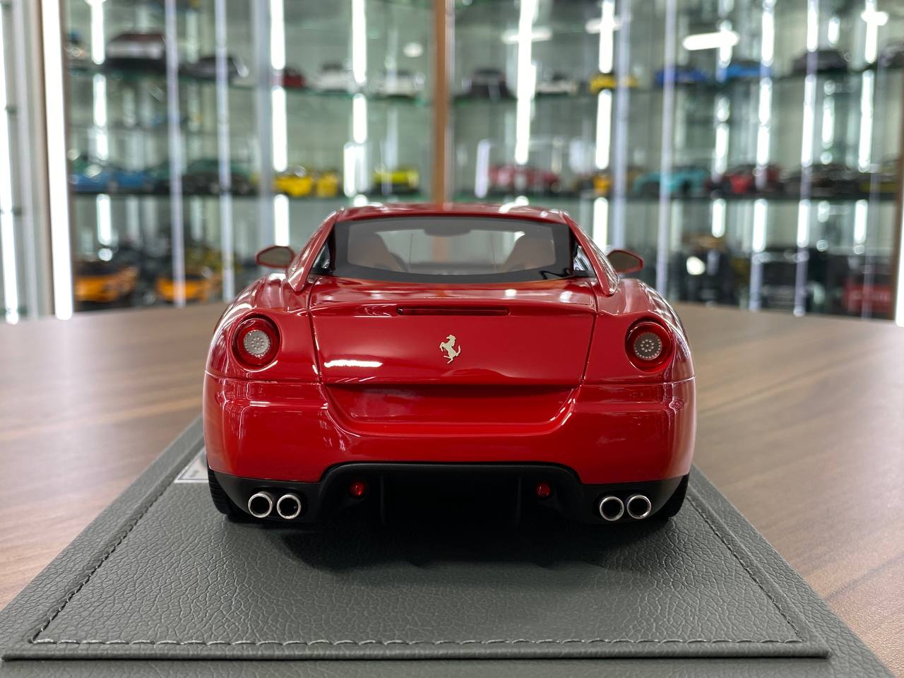 1/18 Resin BBR Models Ferrari 599 GTB Cambio Manuale Rosso Corsa  Limited Edition: 126 pcs