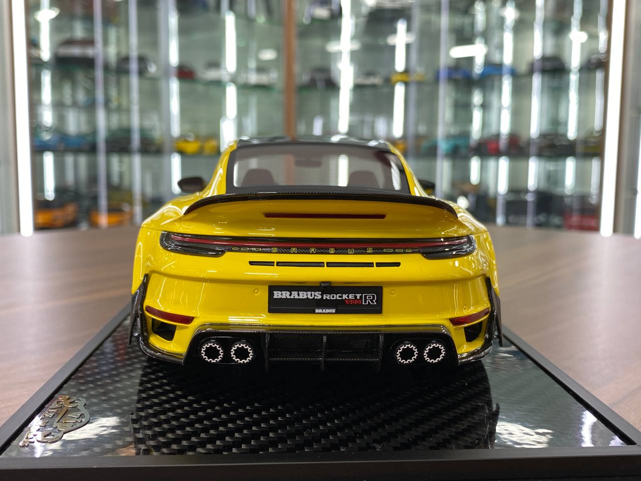 1/18 Resin VIP Model Porsche BRABUS Rocket 900 R Racing Yellow Ltd.Edn.66 pcs