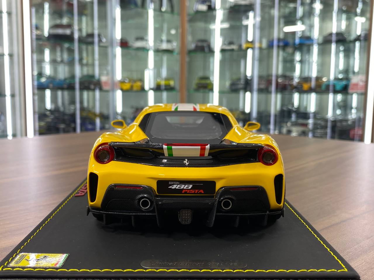 1/18 Resin – BBR Models Ferrari 488 Pista Yellow with Italy Flag Livery  Limited Edition: 168 pcs