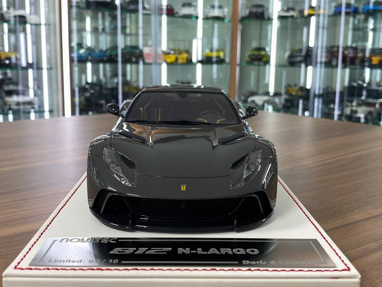 1/18 Resin Davis & Giovanni Ferrari 812 N-Largo Novitec Grey with Carbon Accents / Yellow Rims  Limited Edition: 10 pcs