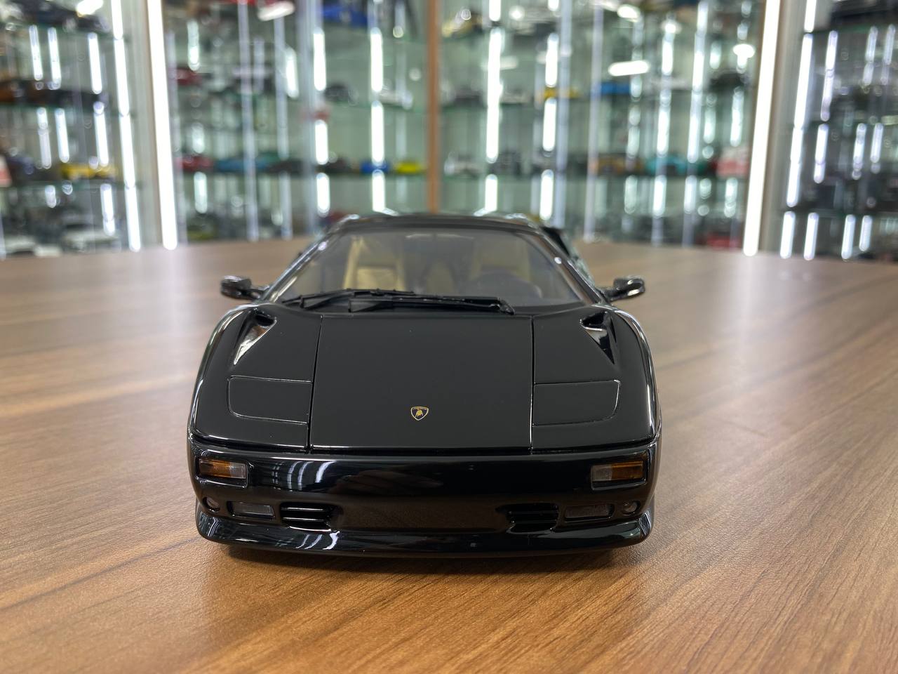 1/18 Diecast Metal Model – Lamborghini Diablo Roadster | AUTOart Performance | Full Opening | Black