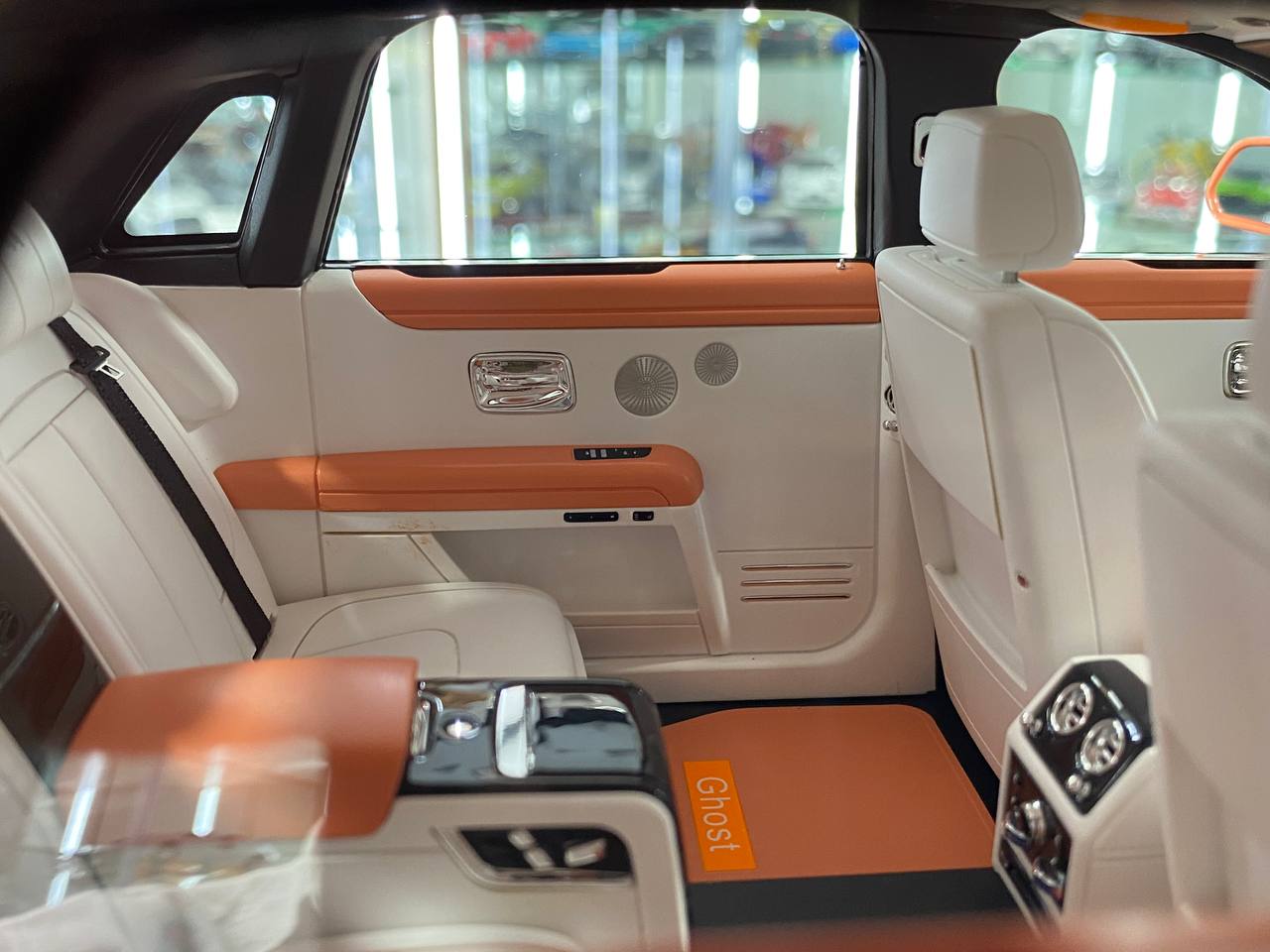 1/12 Resin Model – Rolls Royce Ghost | VMB Model | Coral Red | Limited 30 pcs