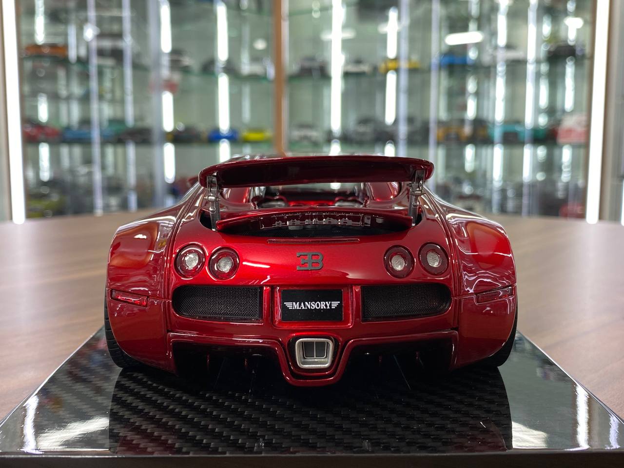 1/18 Resin Model – Bugatti Veyron | Ultra Unique | Red | Limited 20 pcs