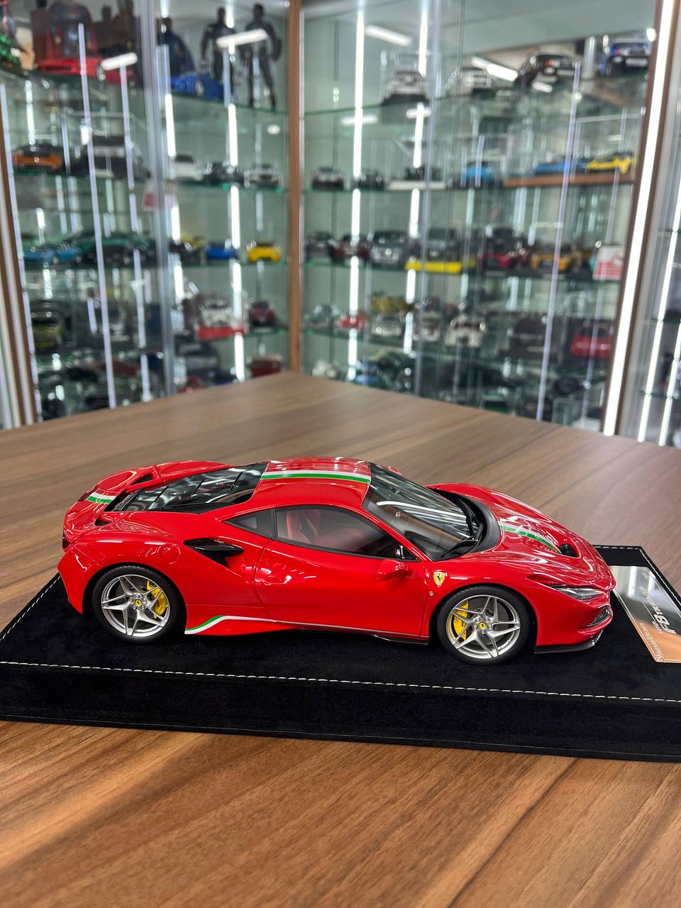HH Models 1:18 Ferrari F8 Tributo – Rosso Corsa | Resin | Limited to 30 pcs