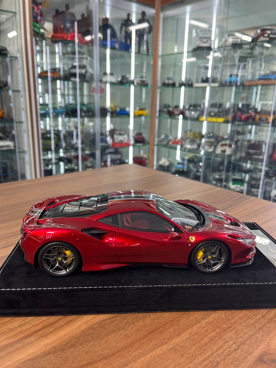HH Models 1:18 Ferrari F8 Tributo – Red | Resin | Limited to 30 pcs