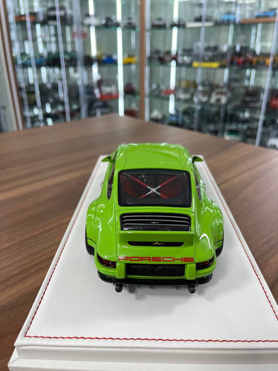 Ivy Models 1:18 Porsche Singer DLS – Apple Green | Resin | Limited to 20 pcs