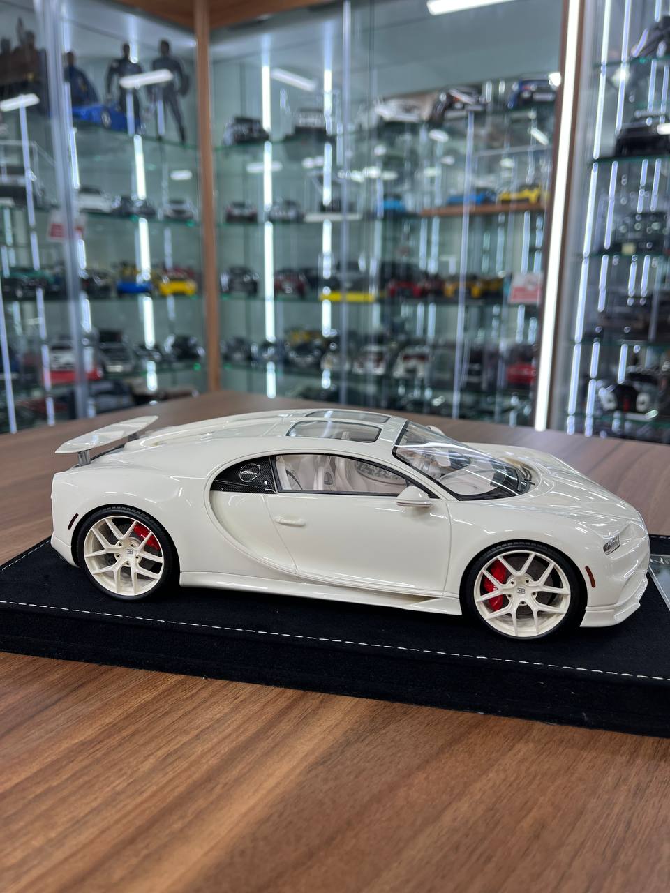 Limited Edition HH Bugatti Chiron Sport Resin Model - Fashion Style IV | 1/18 Scale