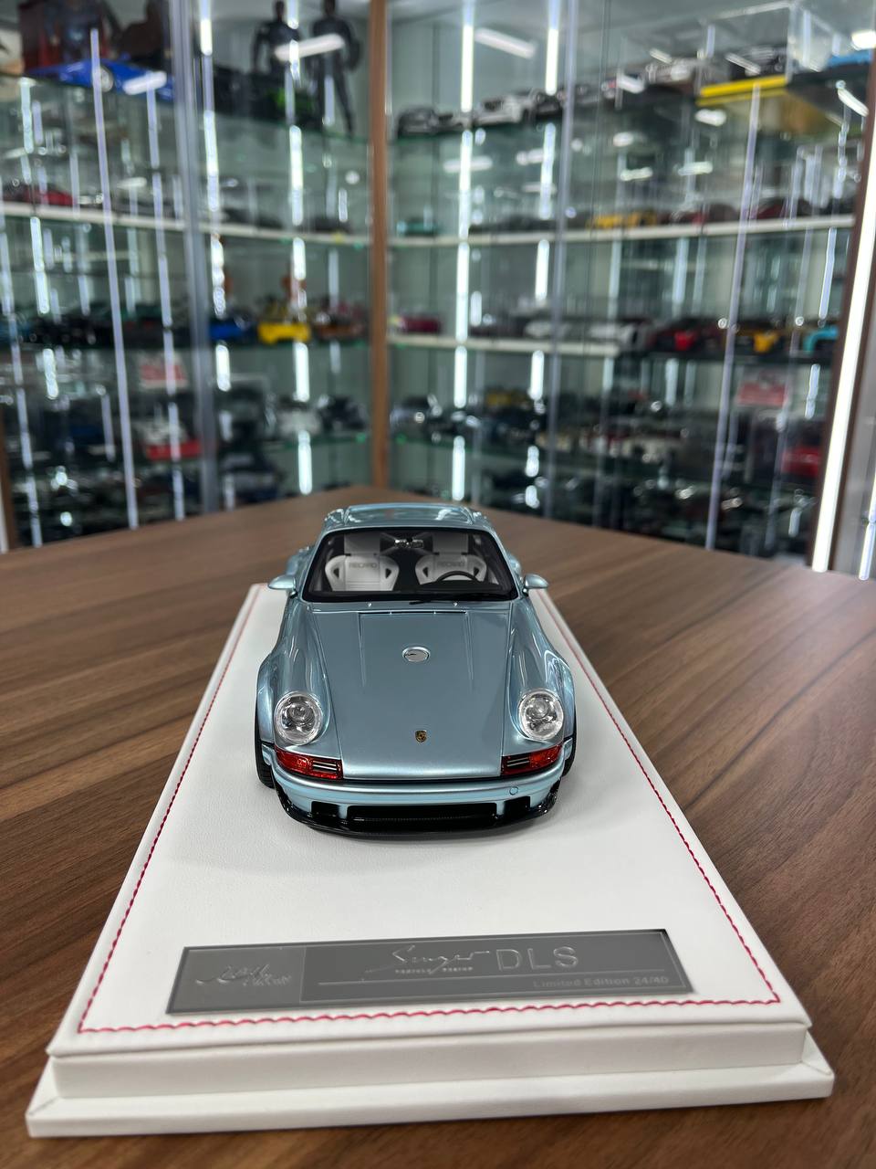 ★ 1/18 Porsche Singer DLS by Ivy Models – Ice Blue | Limited to 40 Pieces