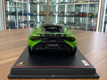 ★ 1:18 MR Collection Lamborghini Huracan Tecnica – Green – Limited Edition
