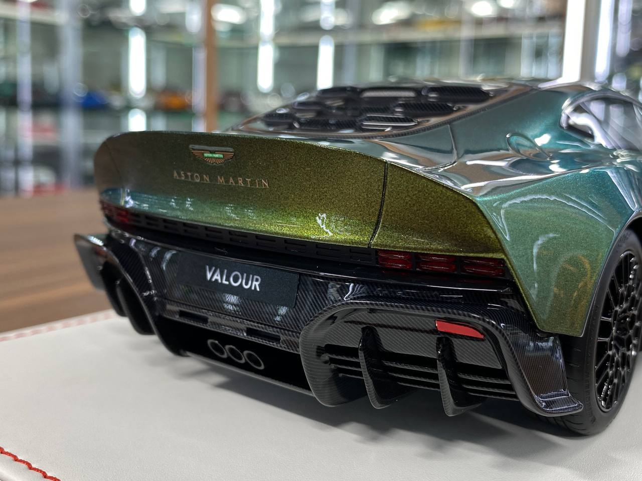 1/18 Resin Aston Martin Valour by Runner Limited 30 pcs Verdant Jade
