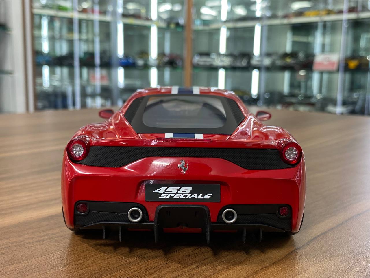 Hot Wheels Elite Ferrari 458 Speciale - [1/18 Diecast, Red ] - Paint Rashes Present