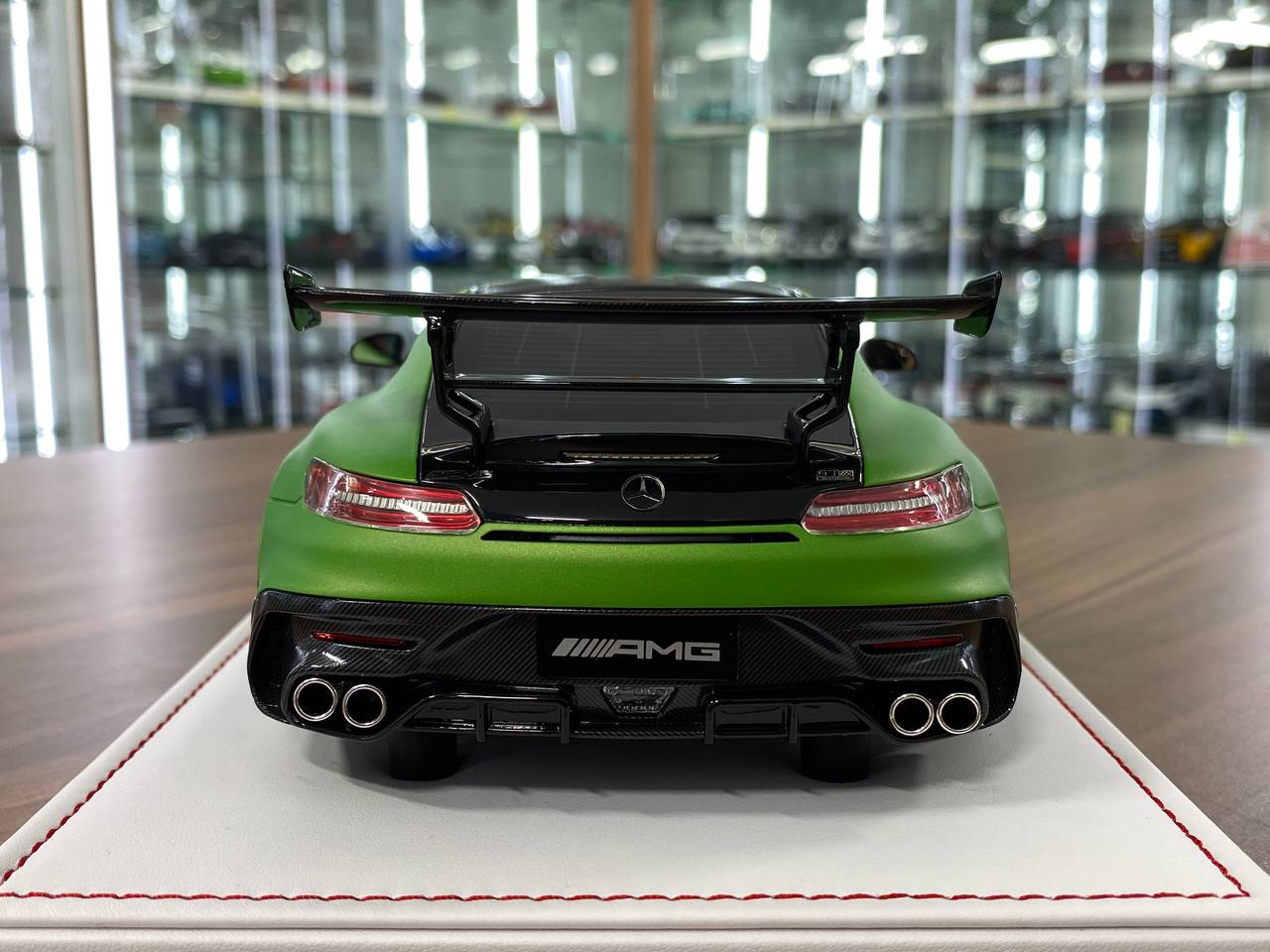 1/18 Resin IVY Models Mercedes-Benz AMG GT Black Series|  Green Light Mango