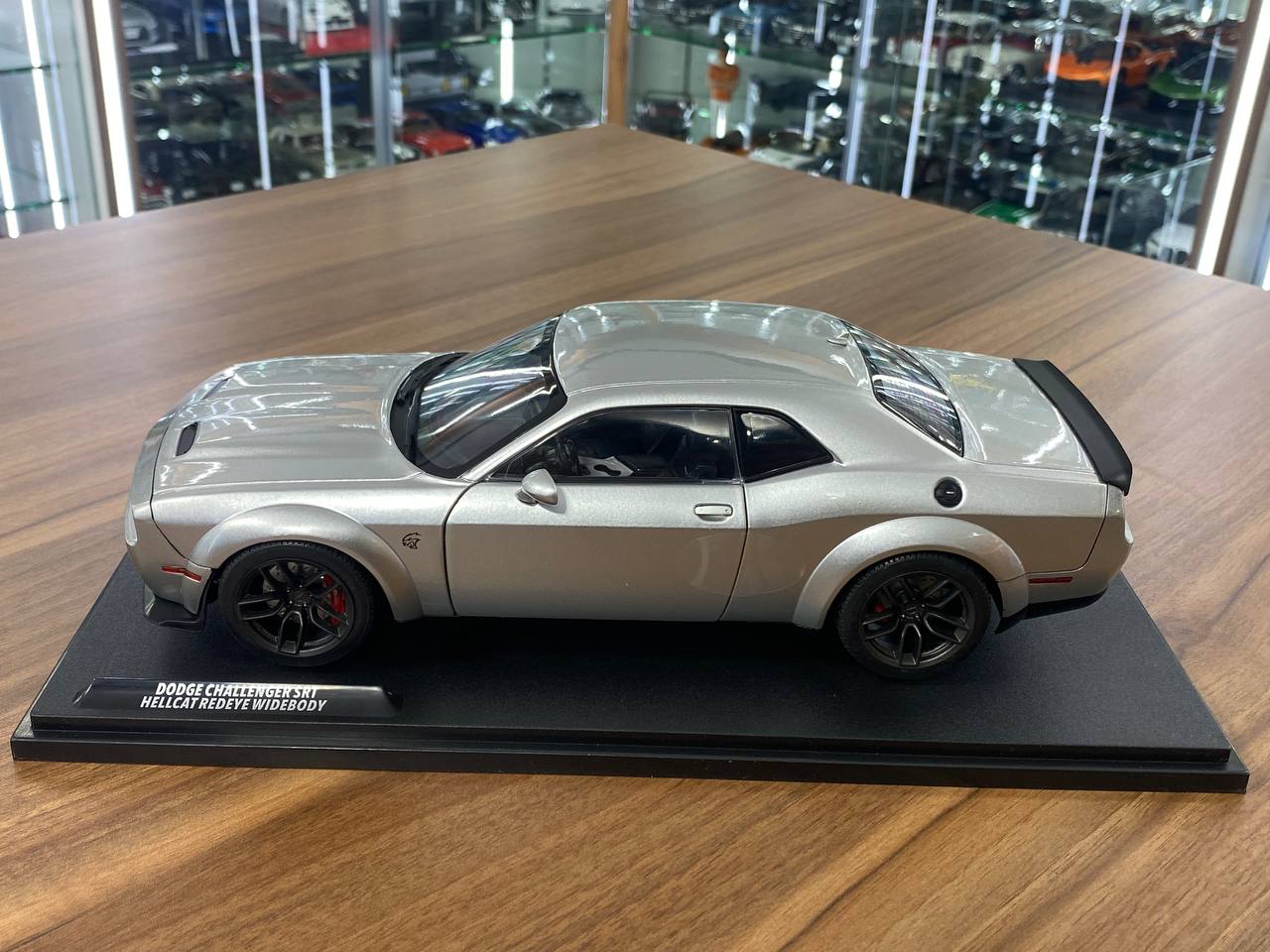 1/18 Diecast Solido Dodge Challenger SRT HellCat RedEye WIDE BODY Triple Nickel 2023 in Silver
