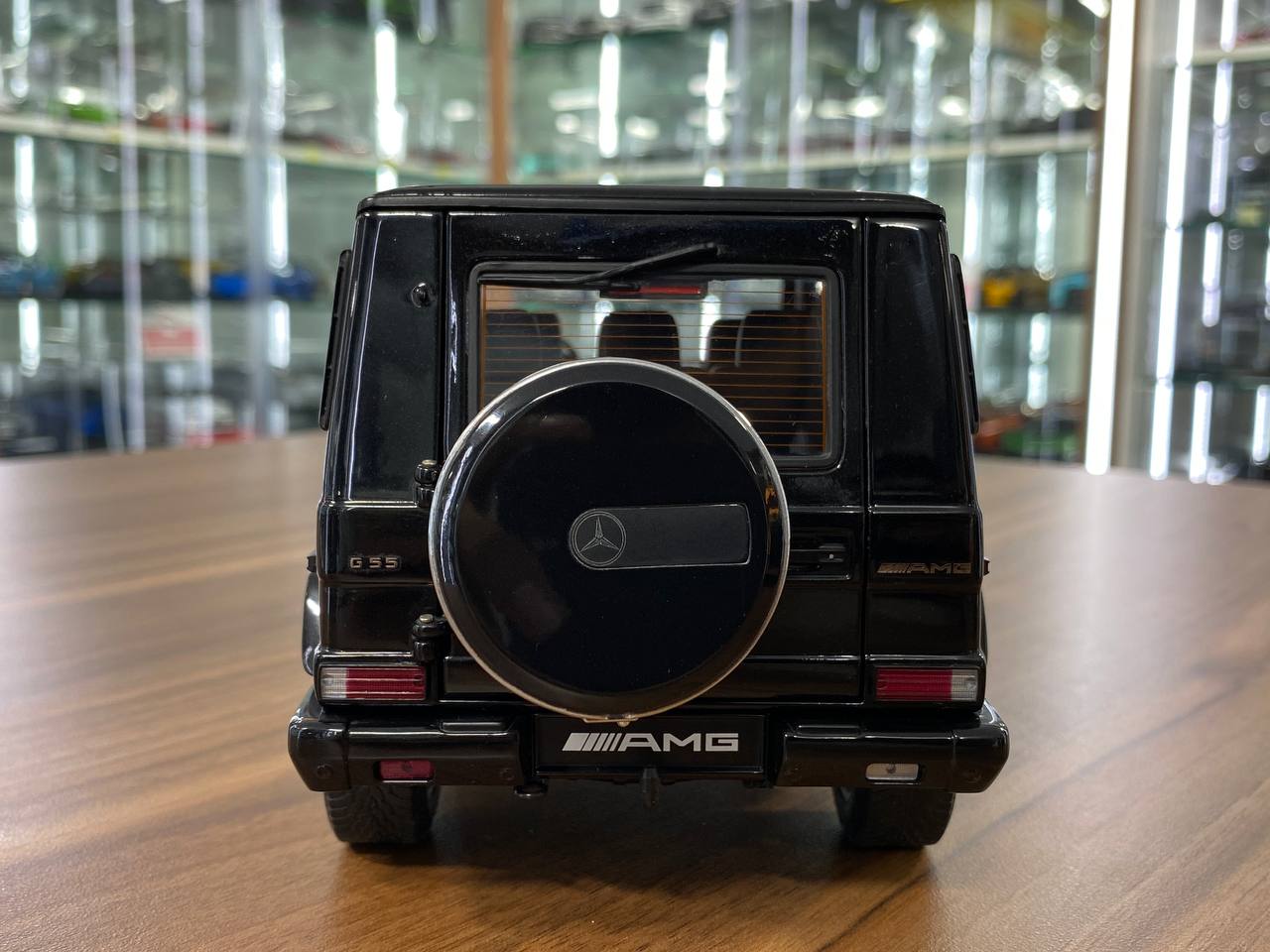 1/18 Diecast Mercedes benz G 55 AMG 2009 Black Autoart