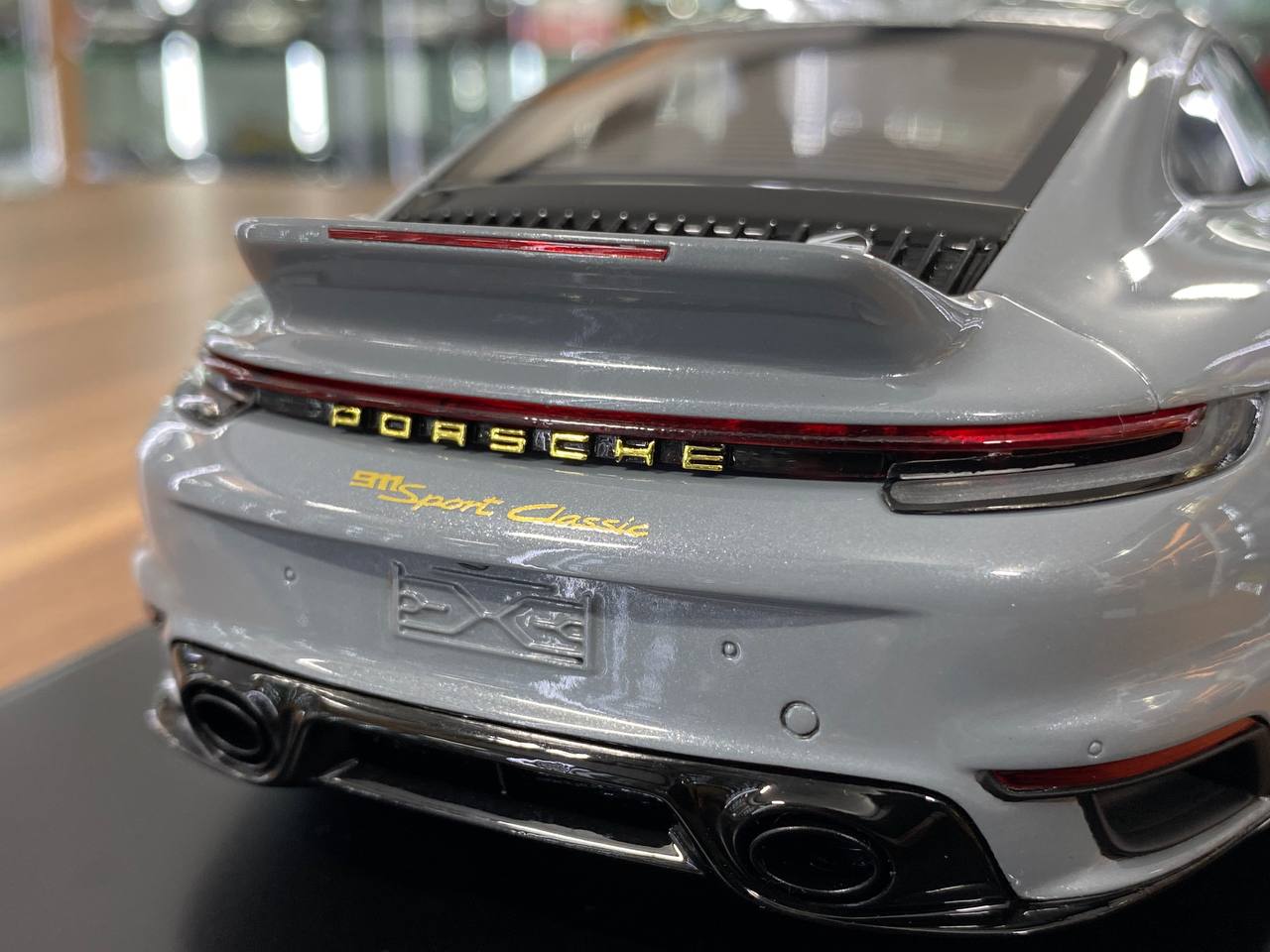 1/18 Resin Model - Porsche 911 Sport Classic Grey Metallic by Spark Models